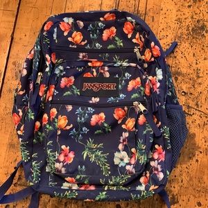 Jansport floral backpack perfect for back to school!